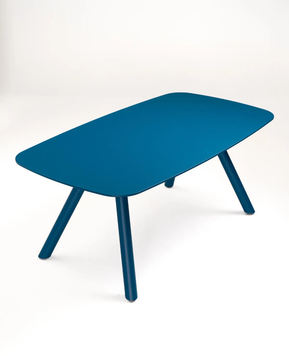 FORMA Couchtisch aus Metall