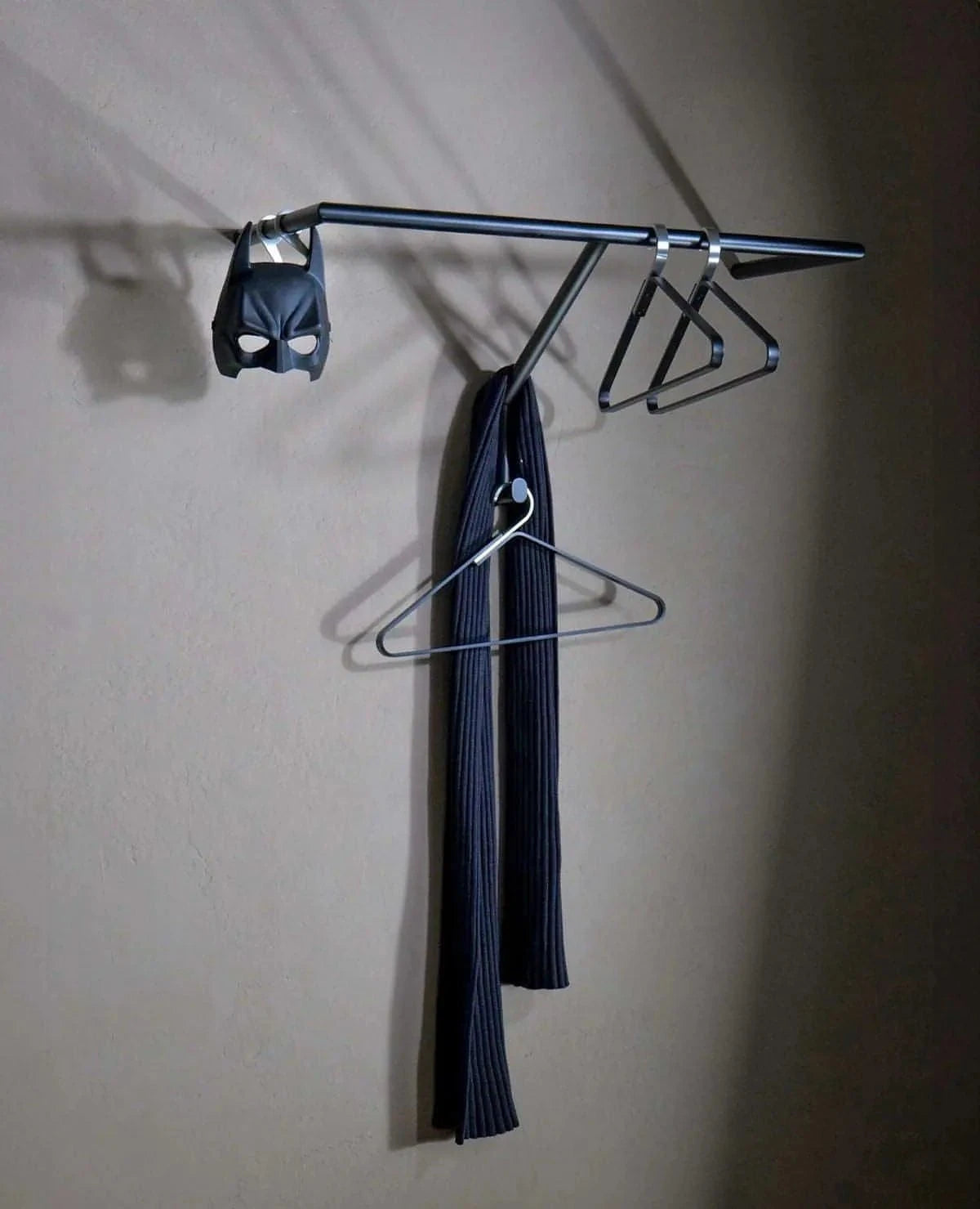 Garderobe Hook Siqual-Design Schwarz mit Kleiderbügeln und Haken