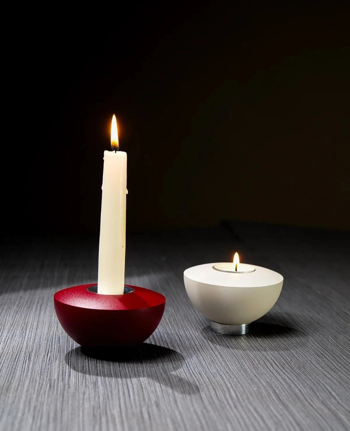 Kerzenständer Rocky Siqual-Design Rot und Weiß Detail