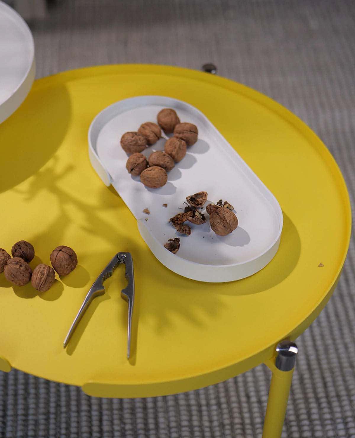 Tablett Butler Siqual-Design Weiß mit Walnüsse