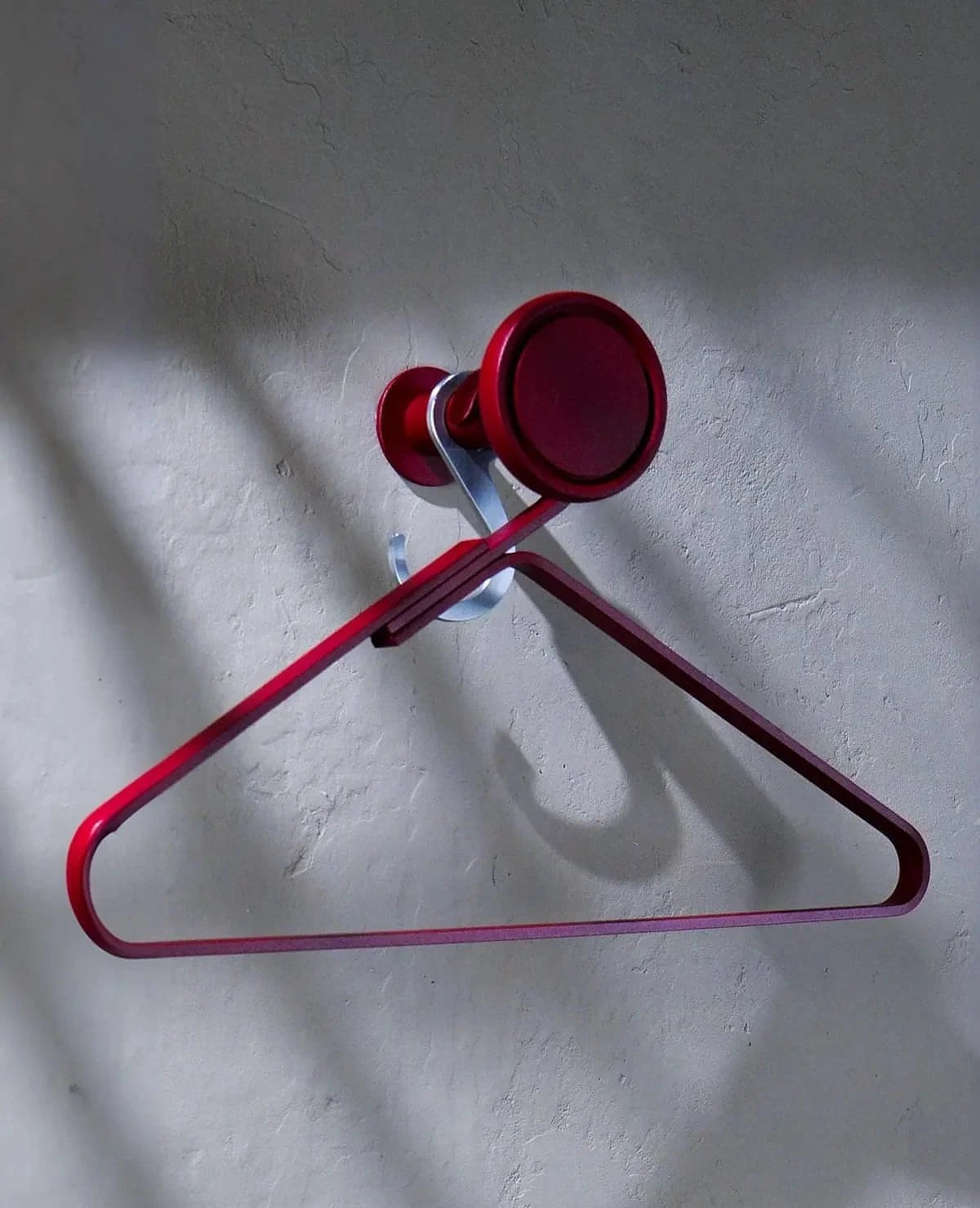 Wandhaken Siqual-Design Rot mit Kleiderbügel