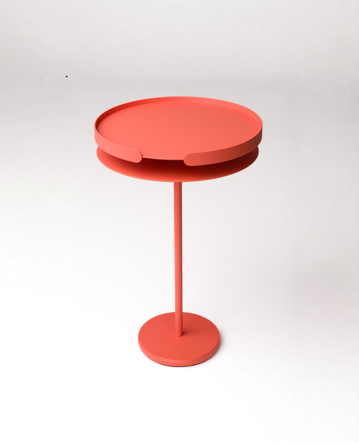 OLLIE – Weatherproof Outdoor Metal Side Table with Removable Tray