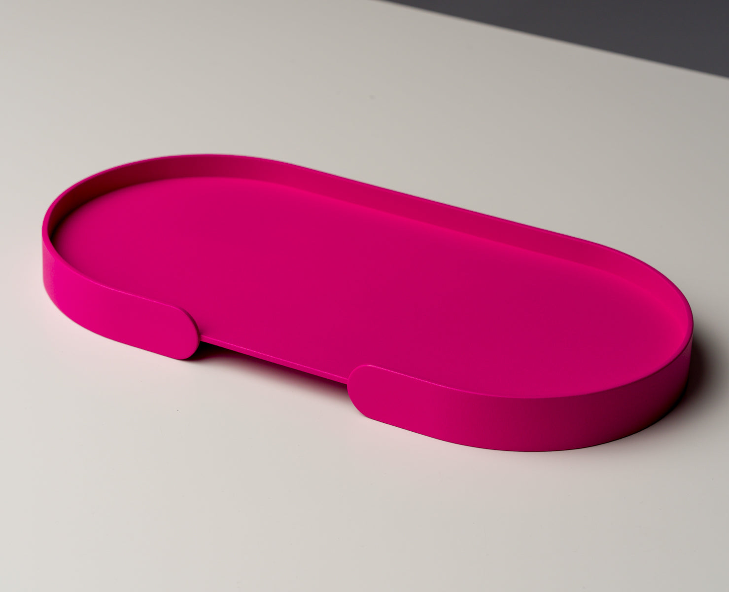 Wetterfestes Tablett aus Metall in Pinkmangenta von Siqual Design