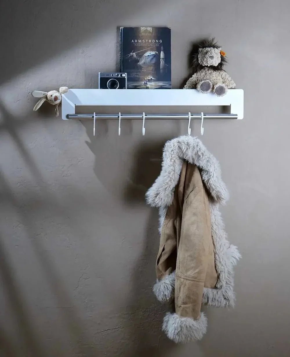 Joshua Garderobe in Weiß – moderne Wandlösung im Kinderzimmer mit dekorativen Haken