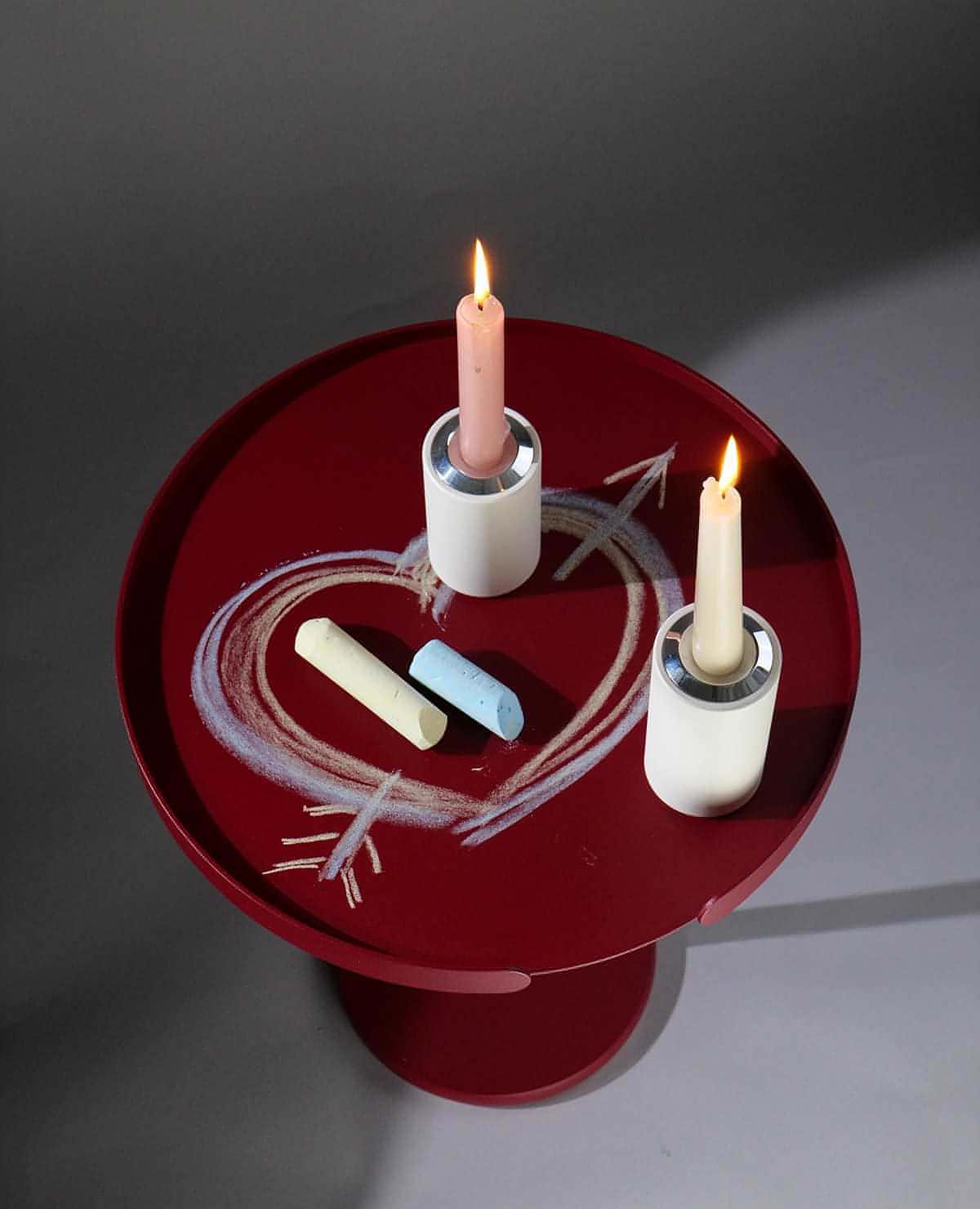 Runde Tischfläche des Ollie Beistelltischs in Rot in Draufsicht