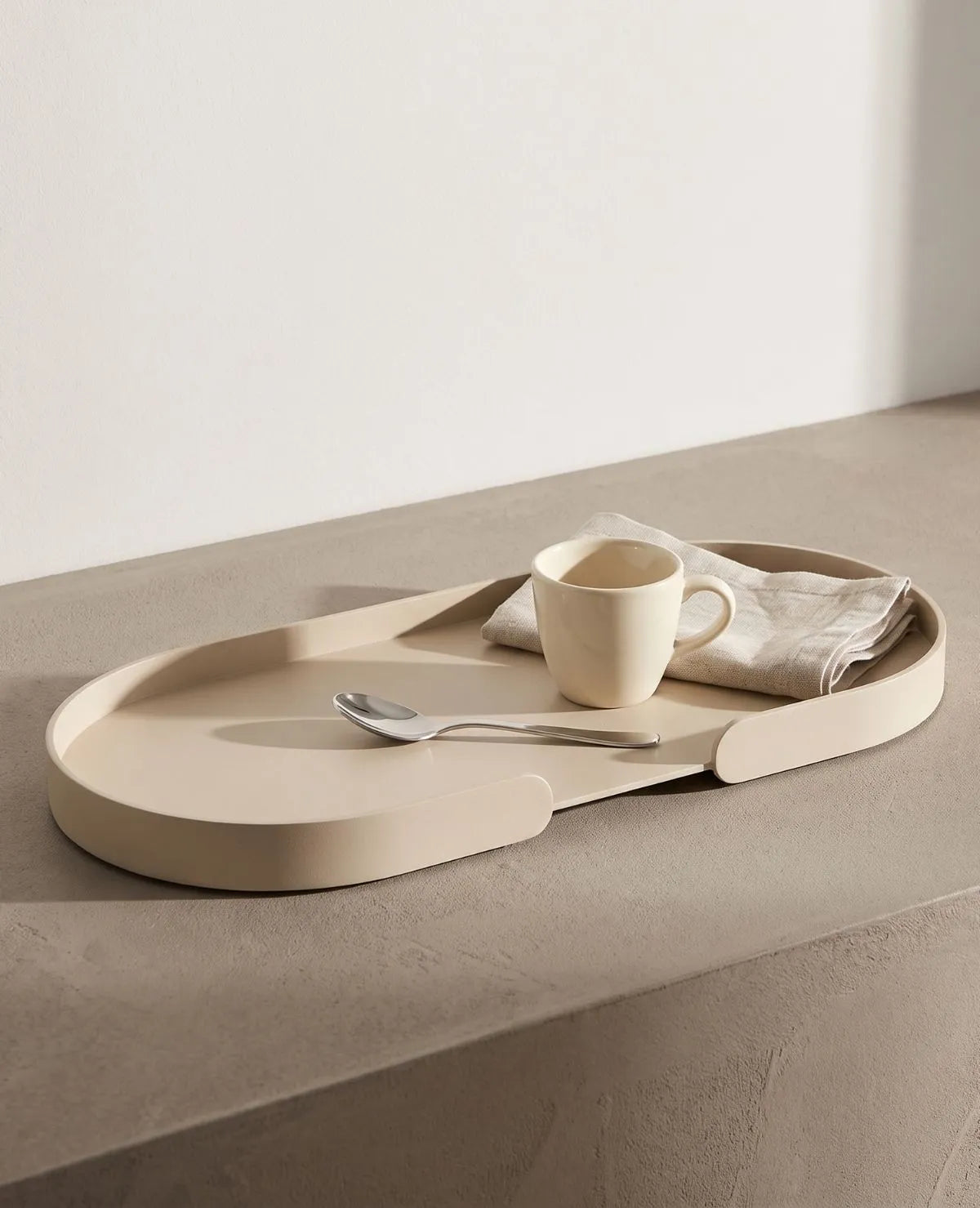 MONDO – Großes, ovales Metall-Tablett für Küche, Kaffeebar und Balkon (50 x 18 cm)