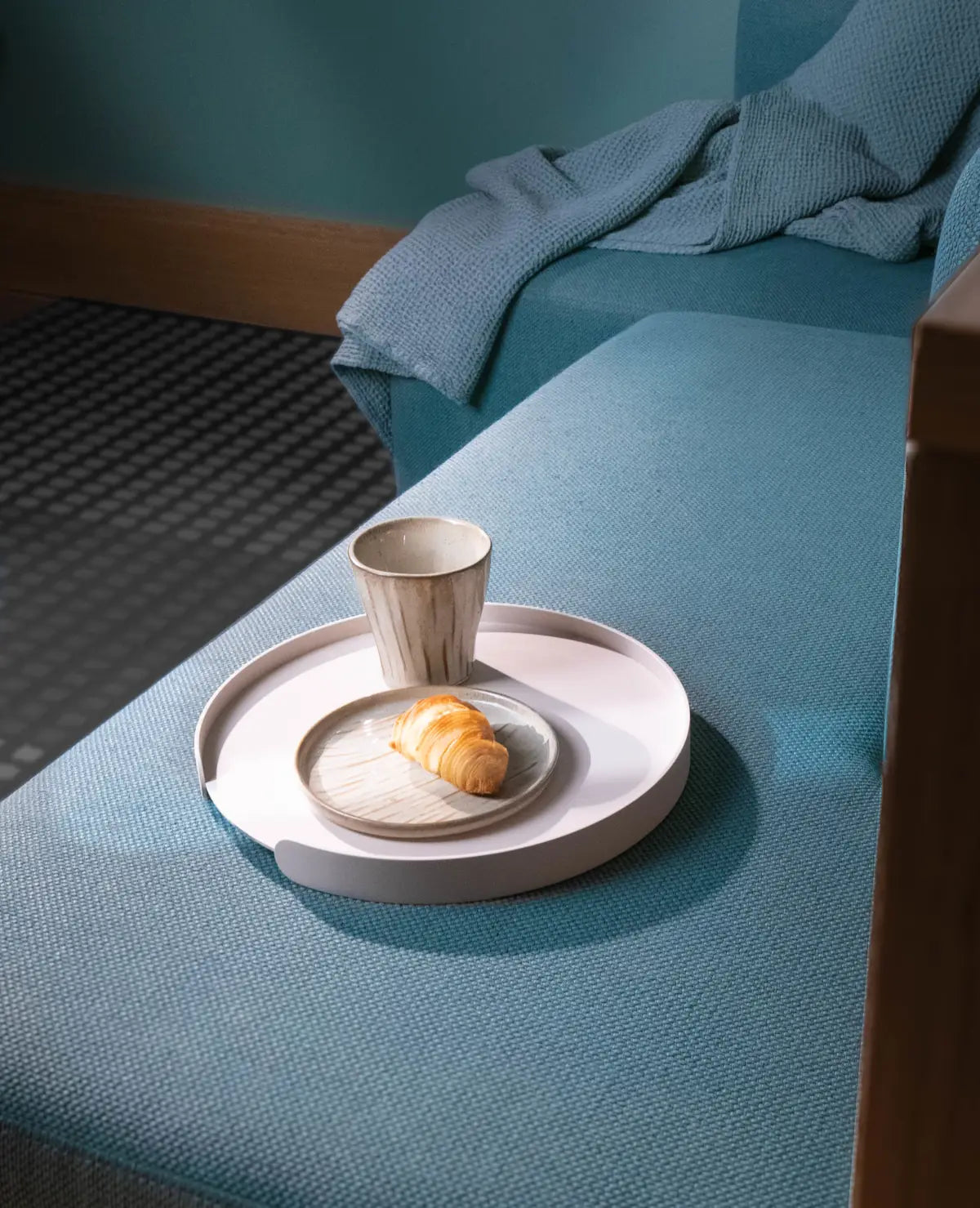 MILO– Kompaktes Serviertablett aus Aluminium, pulverbeschichtet & wetterfest