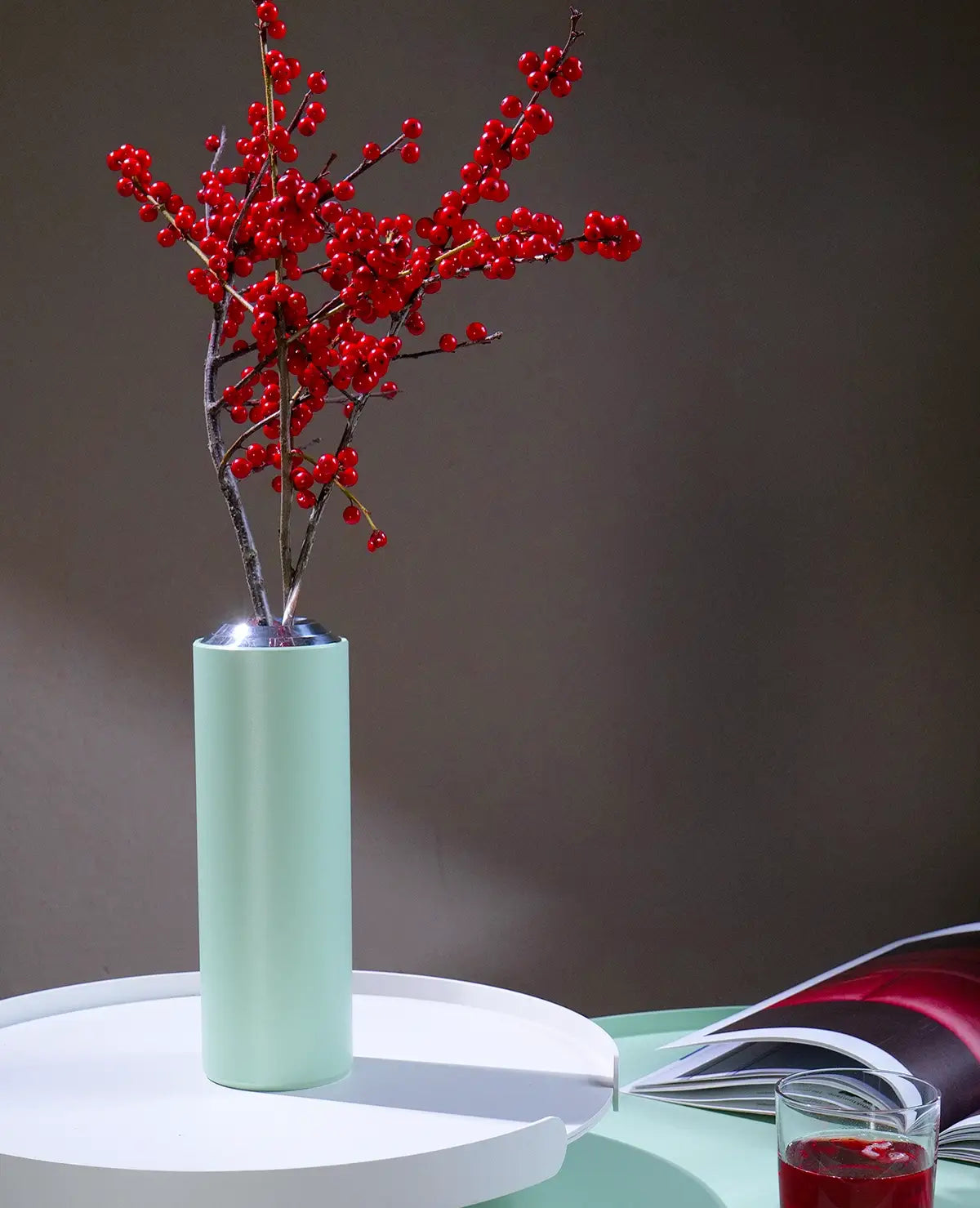 Floare Vase in Mint aus Metall – elegante Deko für moderne Wohnräume