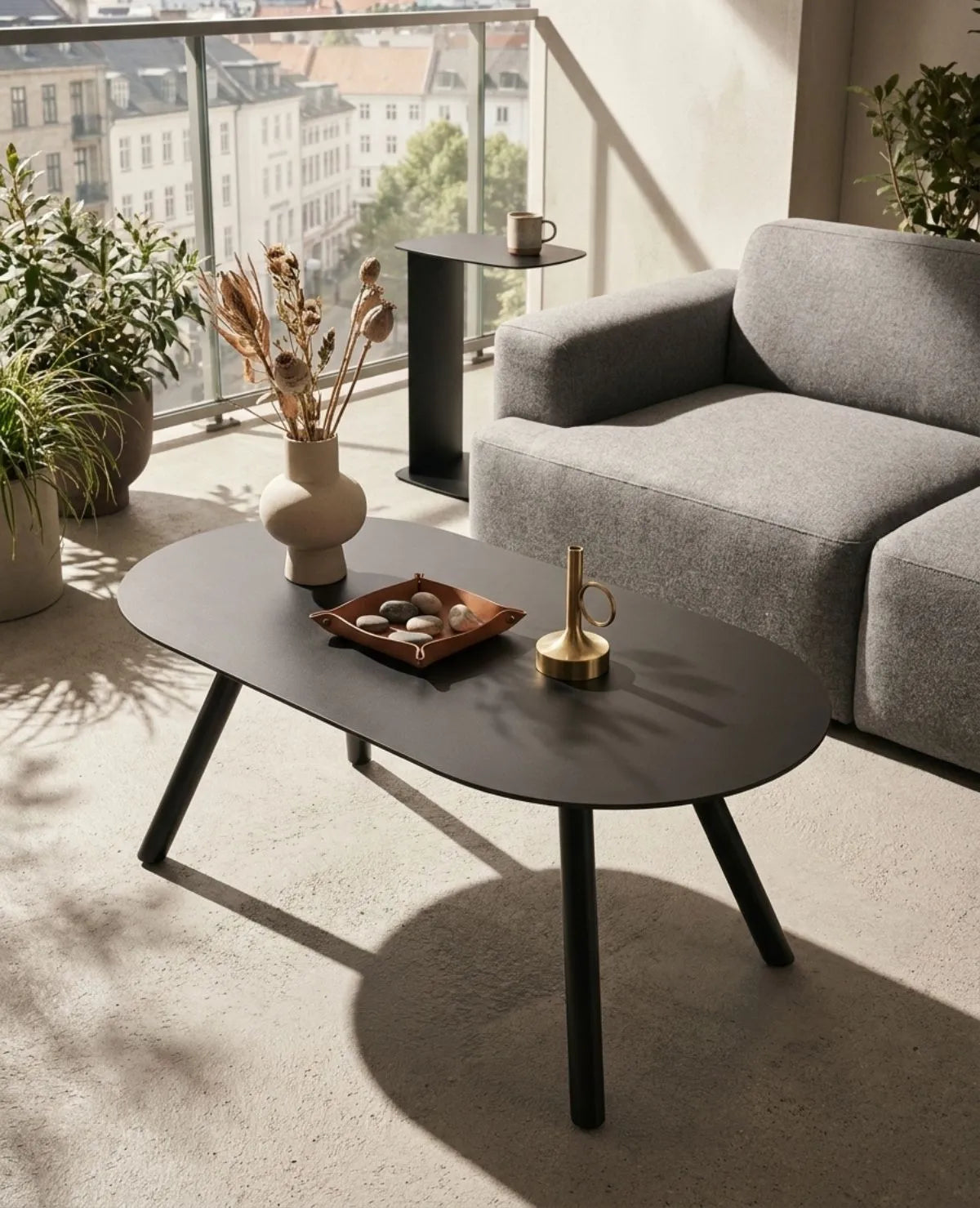 OLIVIO Couchtisch aus Aluminium