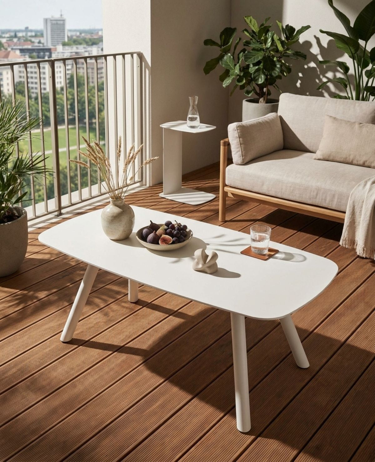 FORMA Couchtisch aus Metall