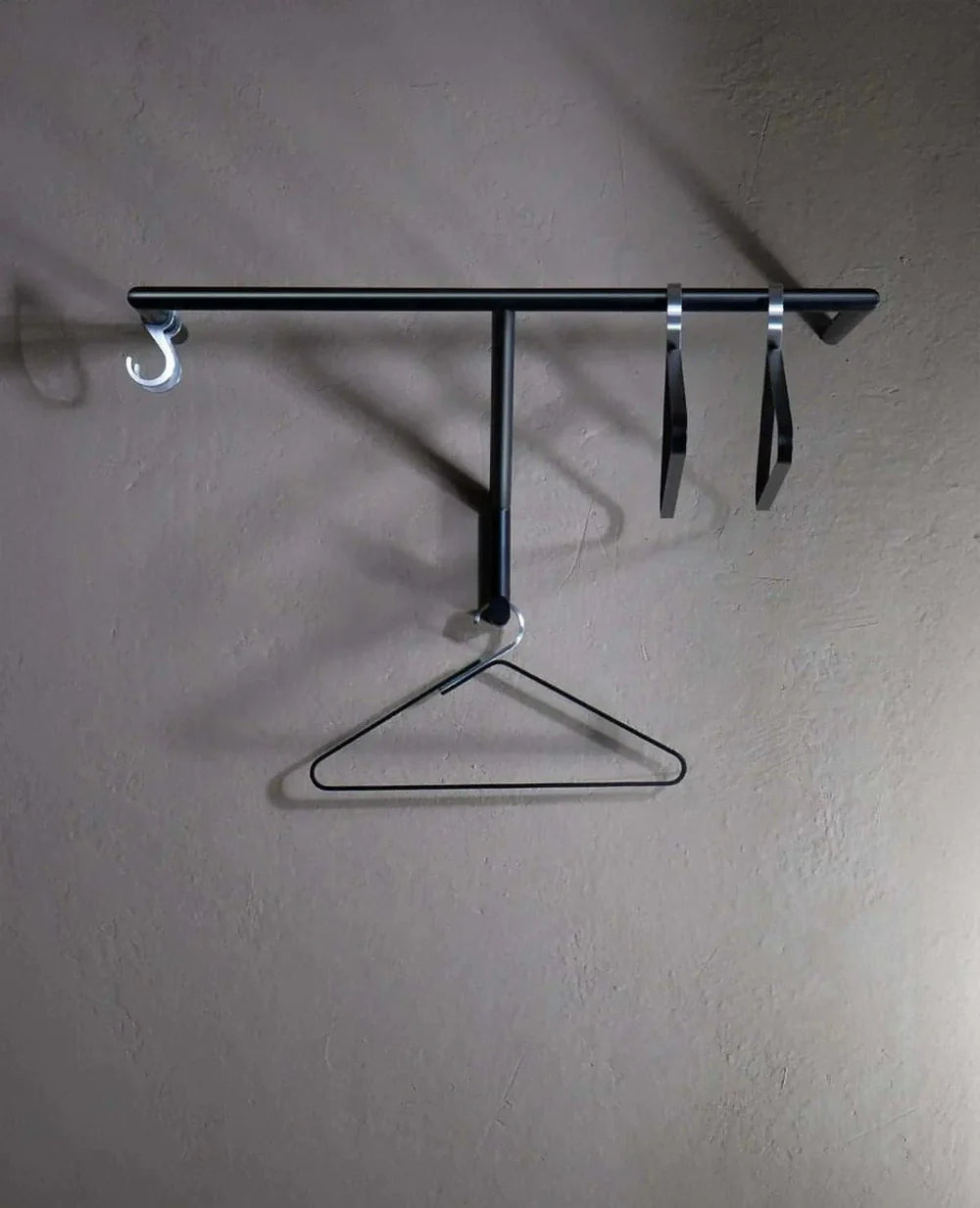Hook Metallgarderobe in Schwarz – ideal für minimalistische Räume