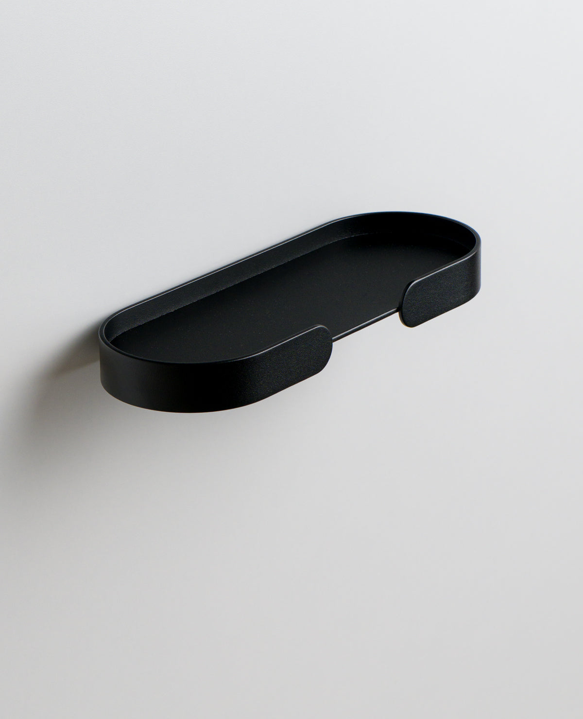 MORTIMER Shelf – Kompaktes Wandregal aus Aluminium mit schwebender Optik