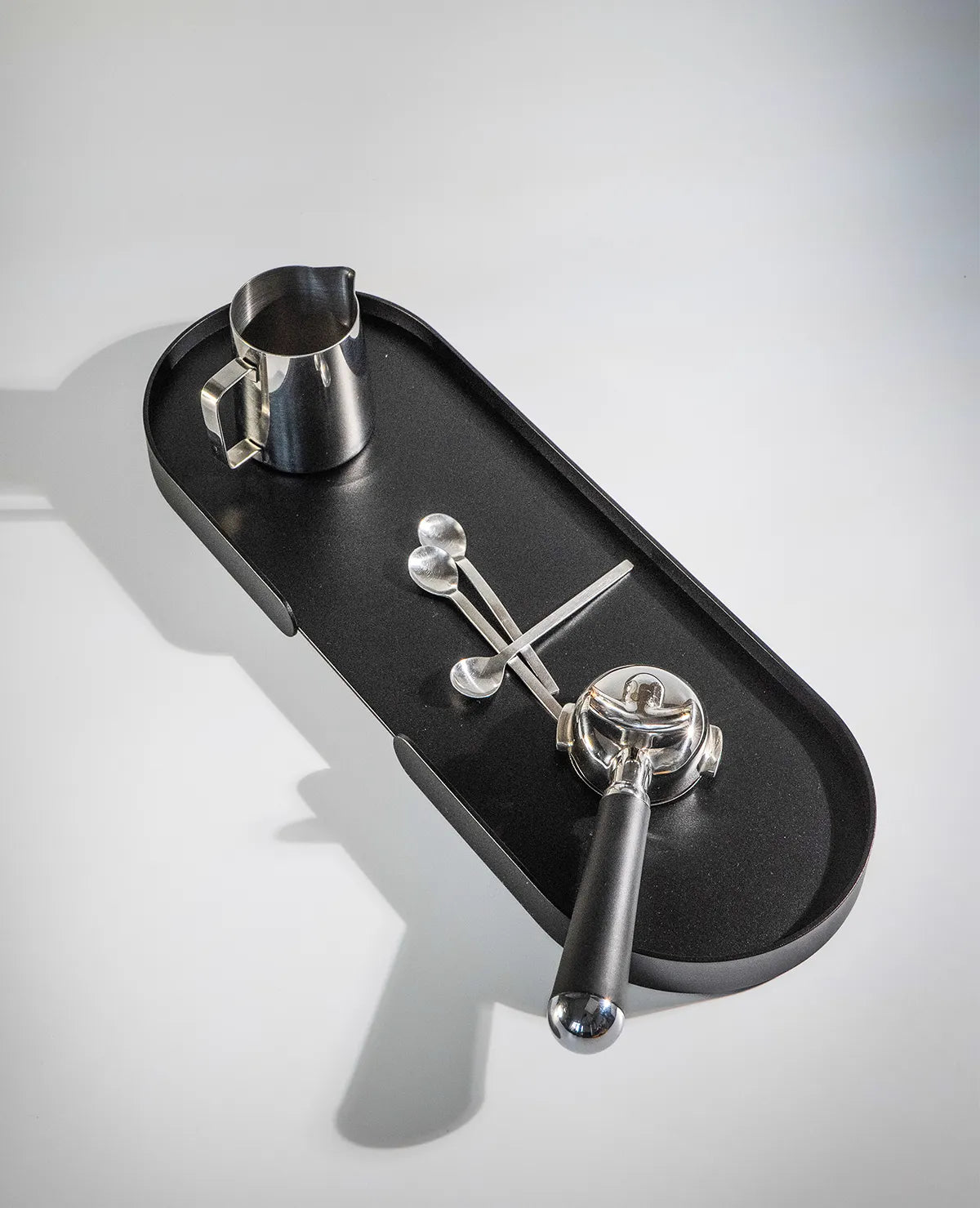 MONDO – Aluminiumtablett mit elegantem Design und Reling für Küche, Wohnzimmer & Terrasse