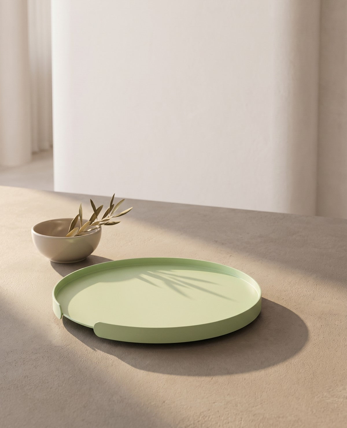 Mintfarbenes, rundes Tablett aus Metall von Siqual Design als Serviertablett und Dekotablett für Küche, Bad oder Wohnraum
