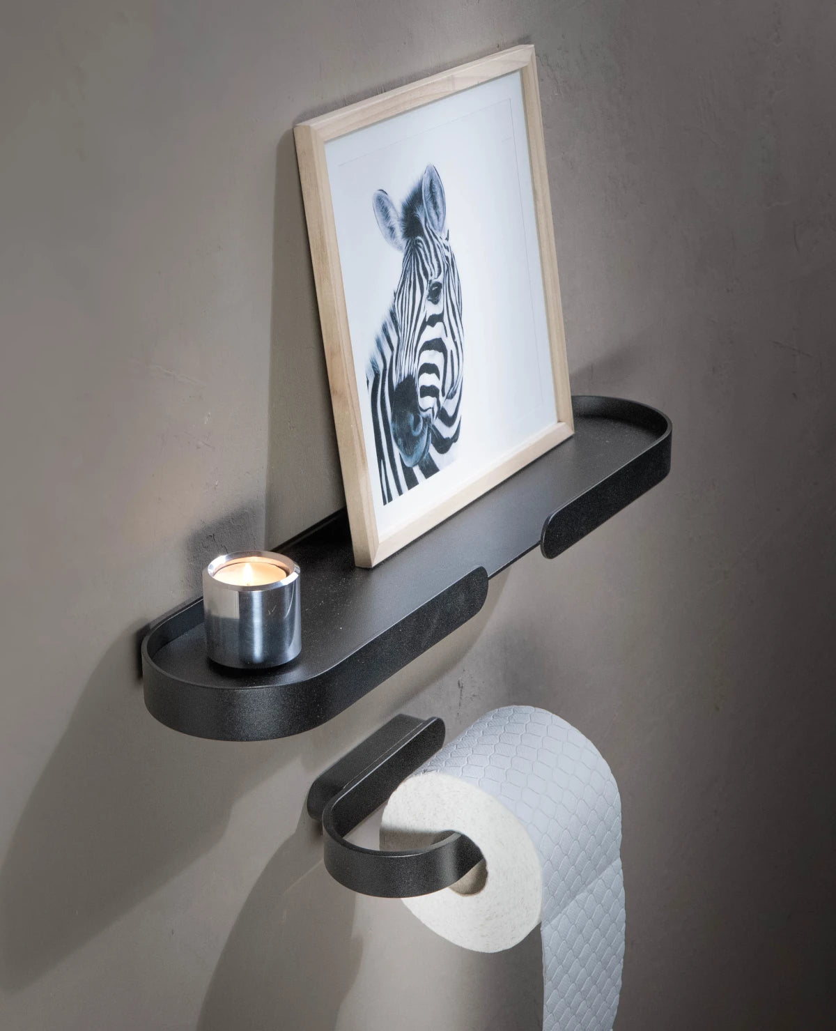 TAVO – Minimalistischer Toilettenpapierhalter für moderne Badezimmer