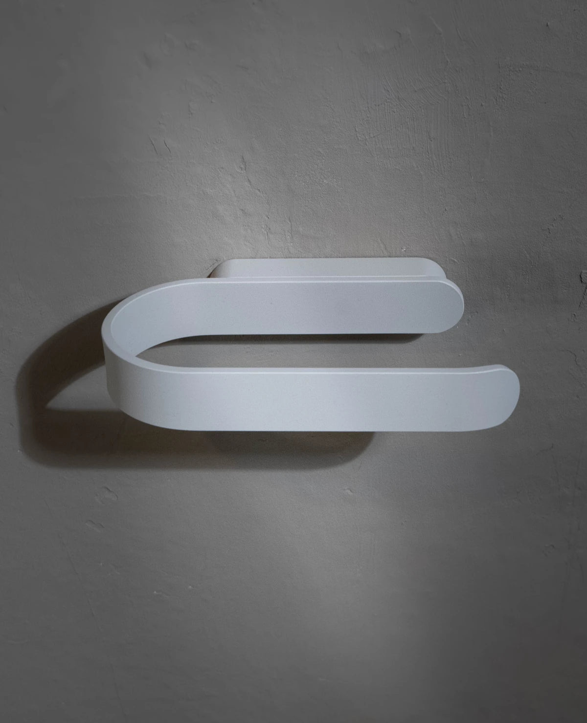 TAVO – Minimalistischer Toilettenpapierhalter für moderne Badezimmer