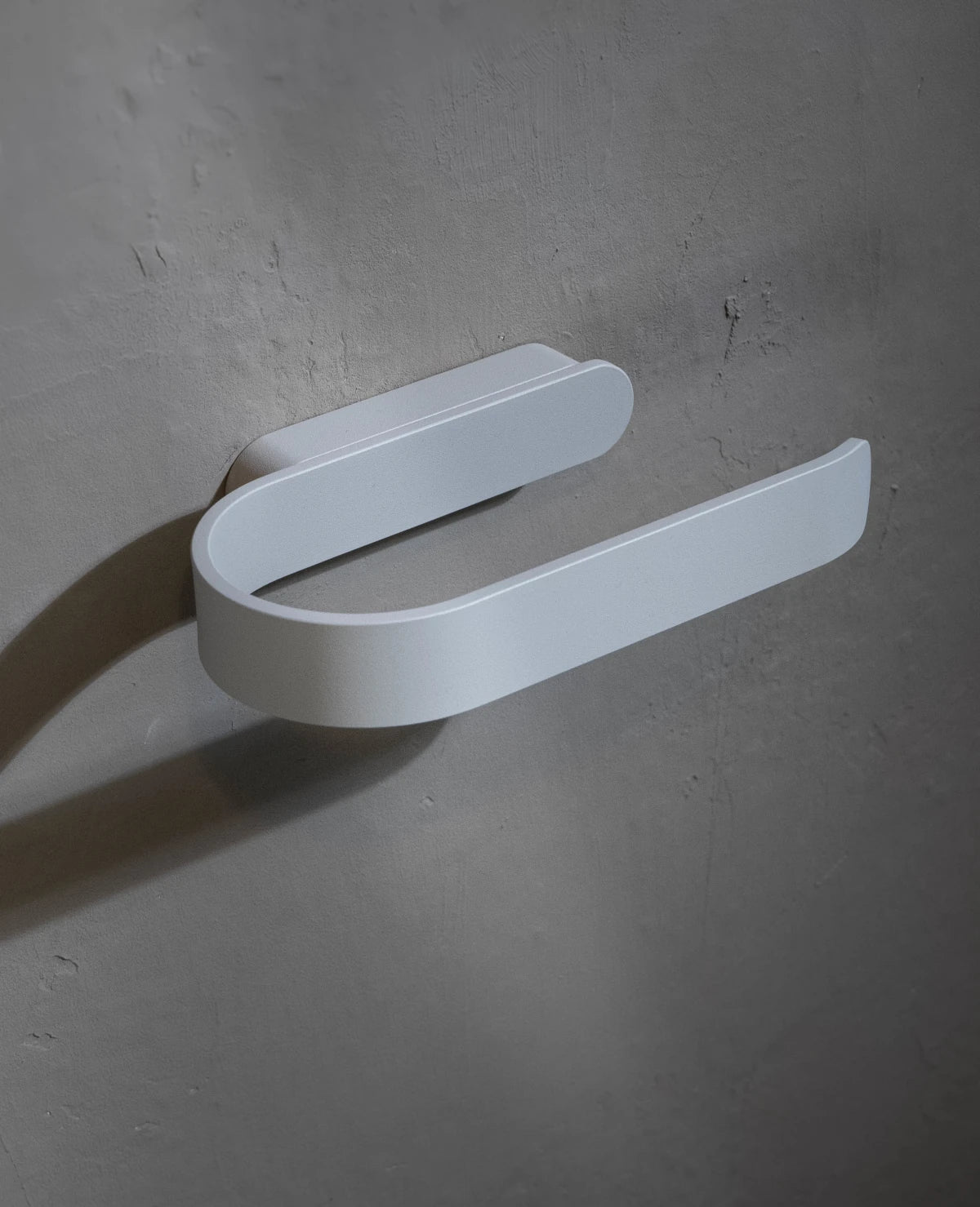 TAVO – Minimalistischer Toilettenpapierhalter für moderne Badezimmer