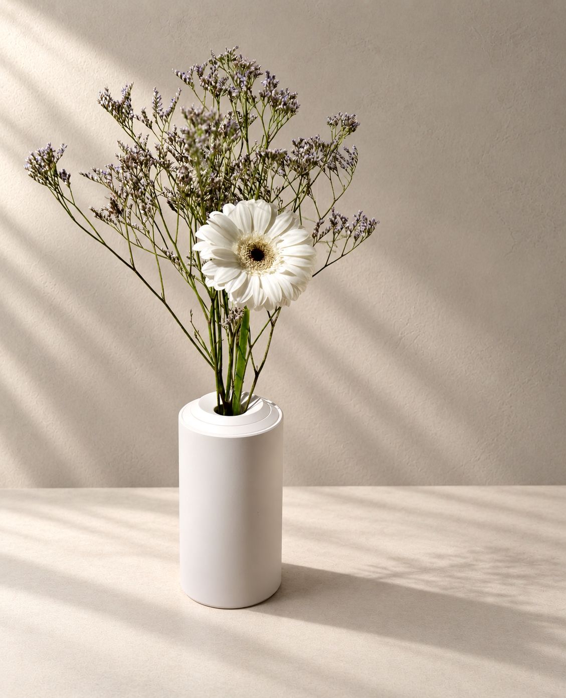 Designvase mit modularer Öffnung für Blumenarrangements – FLOARE